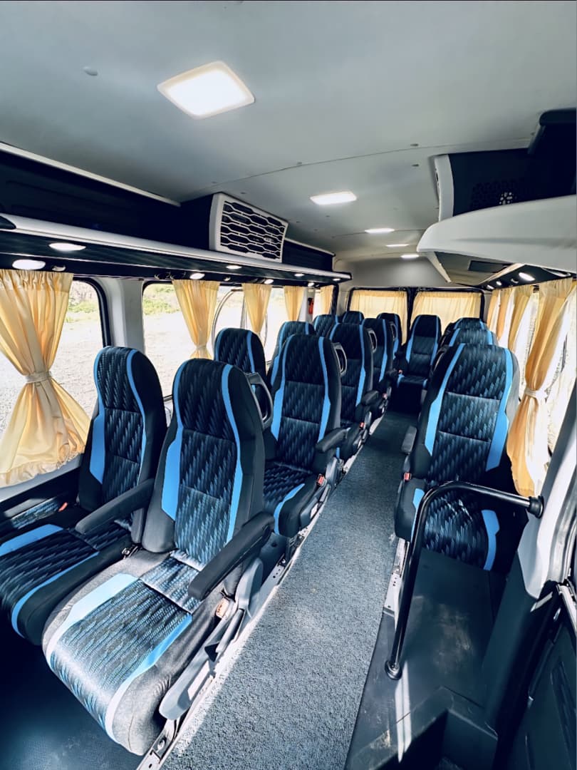 17 Seats Pushback AC